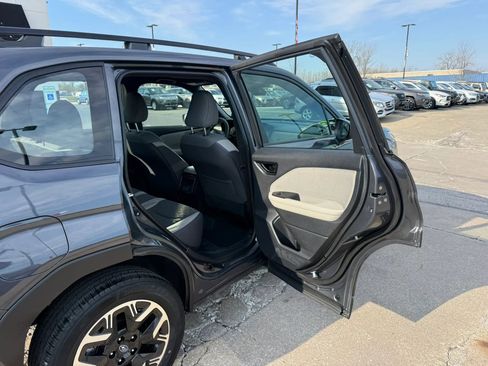 Used 2025 Subaru Forester image 22