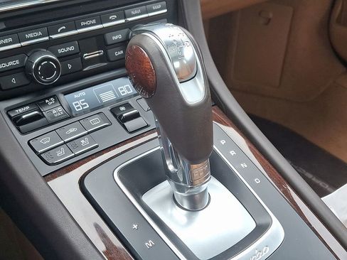 Used 2016 Porsche 911 Turbo image 15