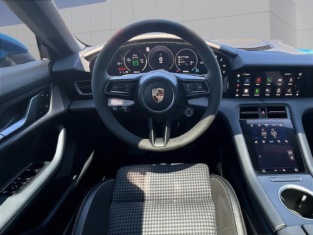 Certified 2025 Porsche Taycan AWD/4WD image 13