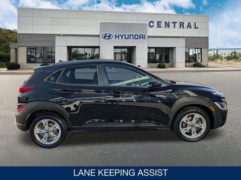 Certified 2023 Hyundai Kona SEL image 9