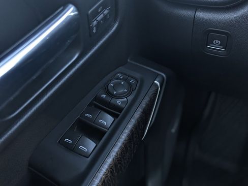 Used 2019 GMC Sierra 1500 Denali w/ Denali Carbonpro Edition image 40