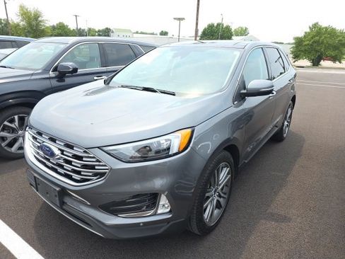 Used 2022 Ford Edge Titanium AWD/4WD image 1