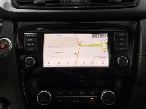 Used 2020 Nissan Rogue SL w/ Premium Package AWD/4WD image 15