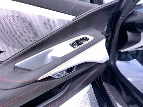 Used 2023 Chevrolet Corvette Stingray Premium Cpe RWD image 12