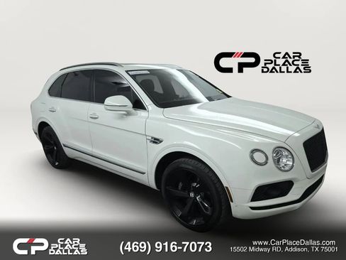 Used 2020 Bentley Bentayga image 1