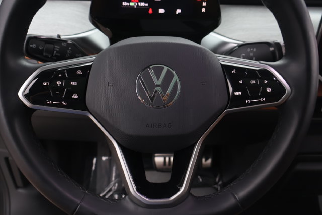 Certified 2025 Volkswagen ID. Buzz Pro S Plus AWD/4WD image 23
