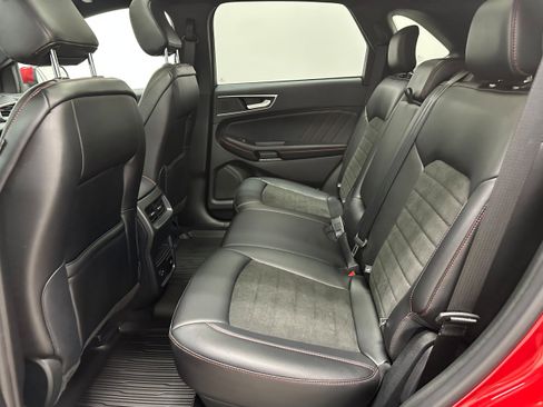 Used 2022 Ford Edge ST-Line image 13