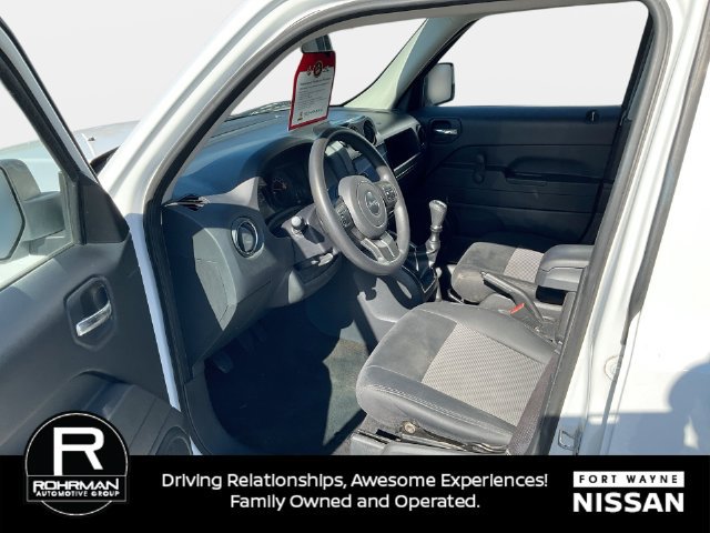 Used 2014 Jeep Patriot Sport FWD image 10