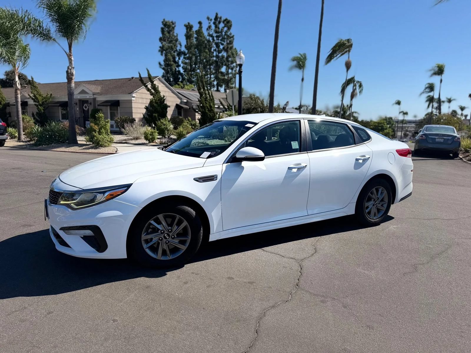 Used 2019 Kia Optima LX FWD image 3