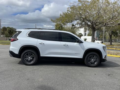 New 2026 GMC Acadia Elevation FWD image 4