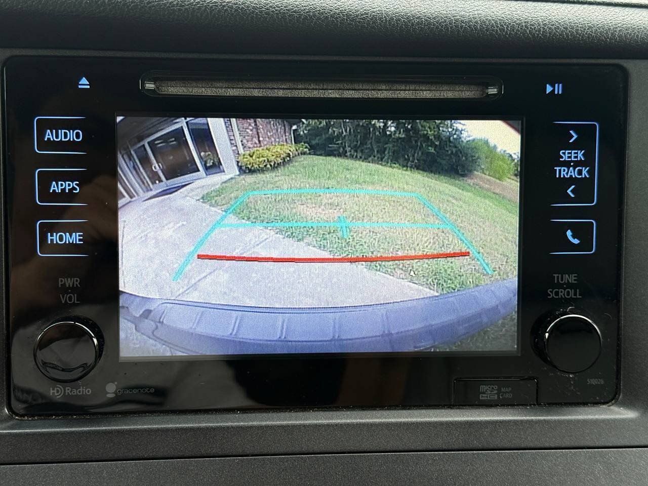 Used 2015 Toyota Sienna XLE w/ XLE Navigation Package FWD image 29