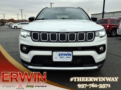 Certified 2024 Jeep Compass Limited image 2