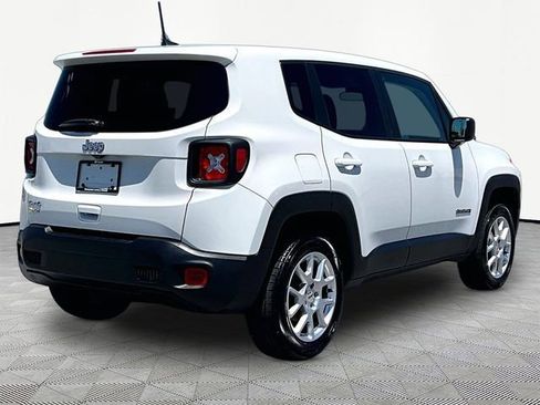 Used 2023 Jeep Renegade Latitude AWD/4WD image 6