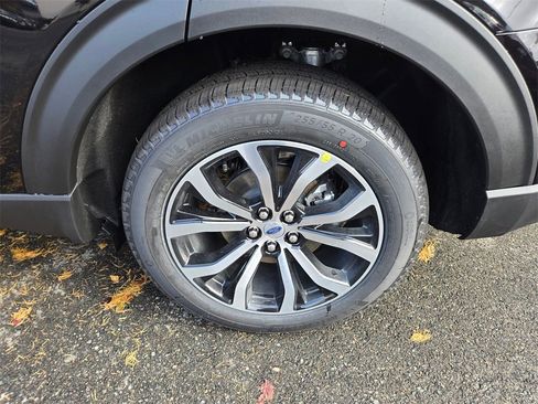 New 2026 Ford Explorer ST-Line image 9