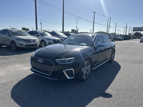 Used 2020 Audi S4 Premium Plus w/ Premium Plus Package image 2