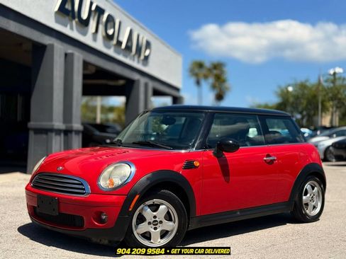Used 2010 MINI Cooper Hardtop FWD image 1