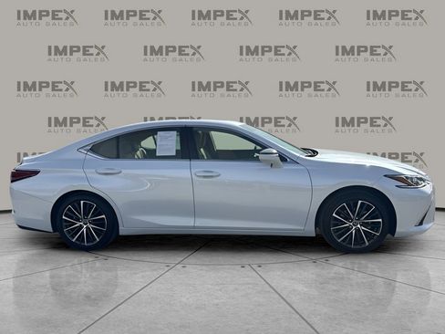 Used 2025 Lexus ES 350 w/ Premium Package image 6