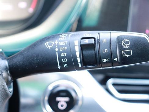 Used 2022 Kia Niro EX FWD image 26