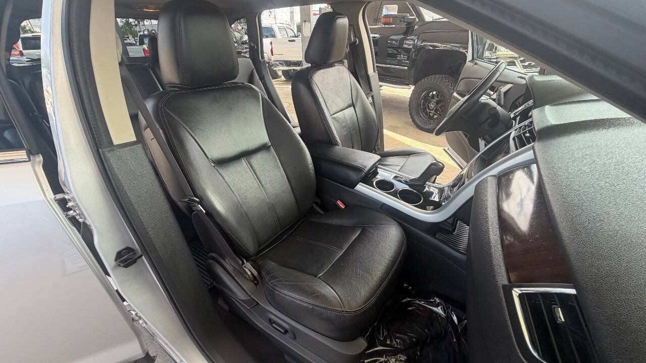 Used 2011 Ford Edge Limited w/ Vision Pkg AWD/4WD image 10