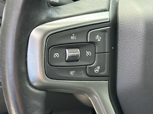 Used 2021 Chevrolet Suburban Premier w/ Premium Package RWD image 24