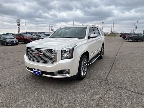 Used 2015 GMC Yukon Denali w/ Open Road Package AWD/4WD image 6