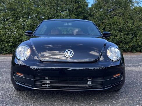 Used 2016 Volkswagen Beetle 1.8T Classic FWD image 11