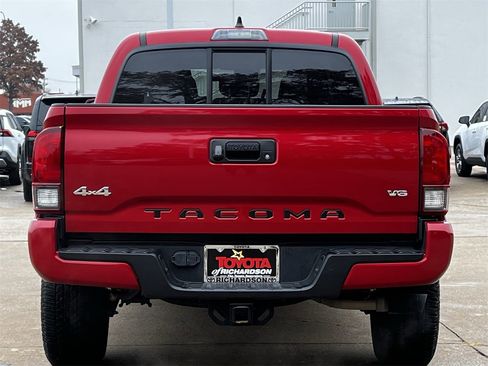 Used 2023 Toyota Tacoma SR image 5