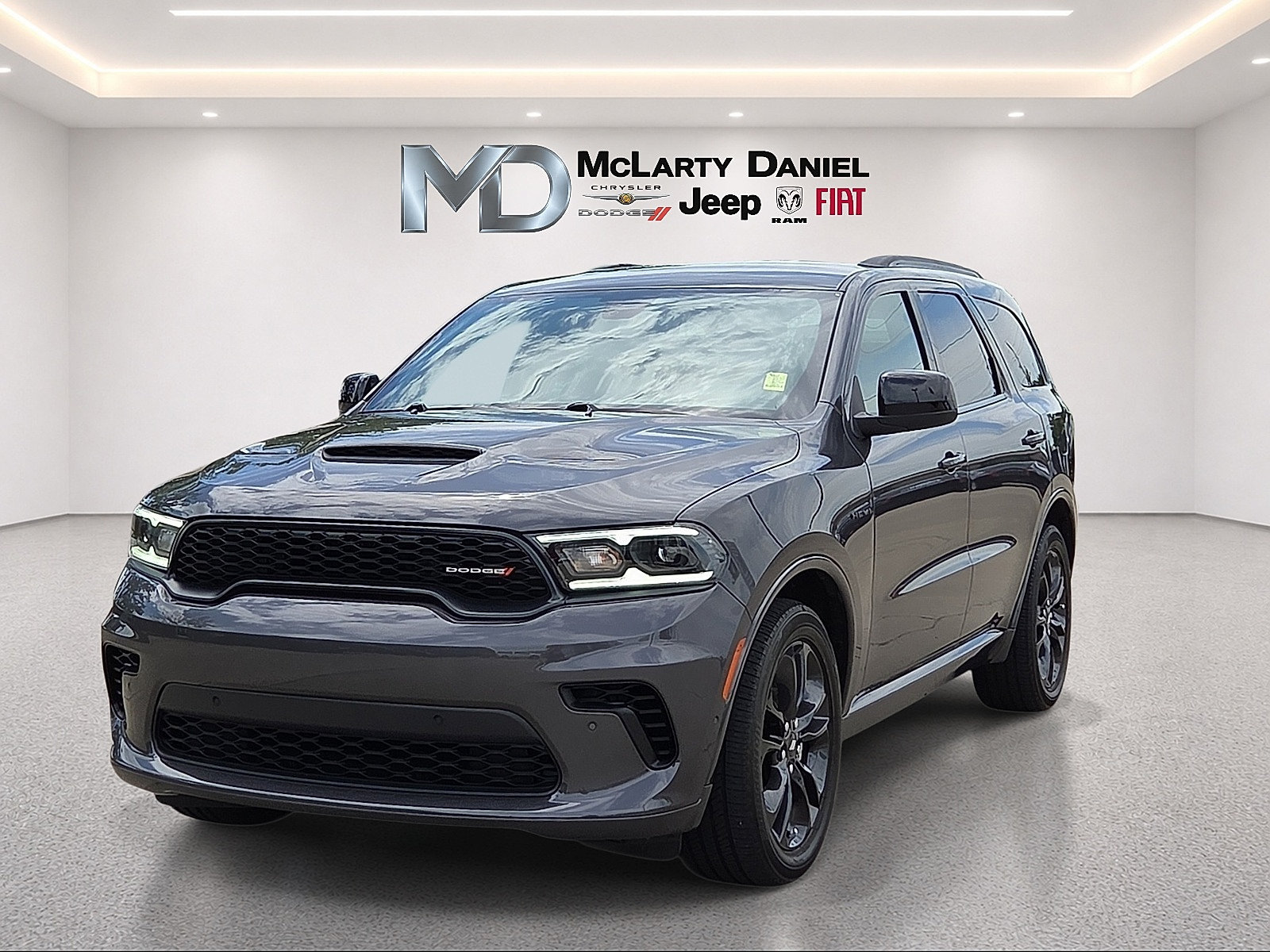 Used 2023 Dodge Durango R/T w/ Blacktop Package AWD/4WD image 2