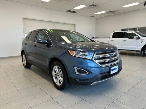 Used 2018 Ford Edge SEL w/ Equipment Group 201A AWD/4WD image 4