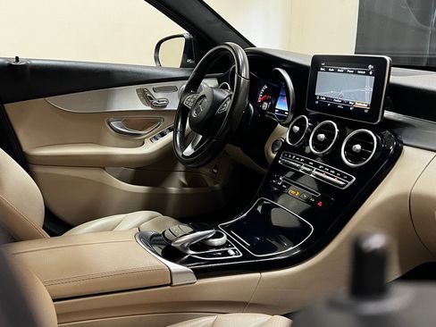 Used 2018 Mercedes-Benz C 300 4MATIC Sedan image 13