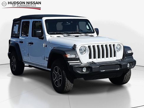 Used 2018 Jeep Wrangler Unlimited Sport S image 1