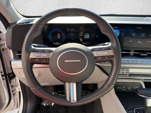 Used 2025 Hyundai Kona SEL FWD image 15