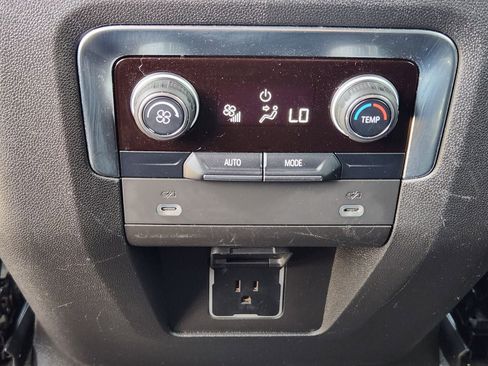 Used 2022 Chevrolet Tahoe Z71 w/ Max Trailering Package image 38