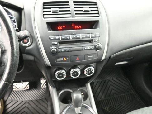 Used 2013 Mitsubishi Outlander Sport LE image 20