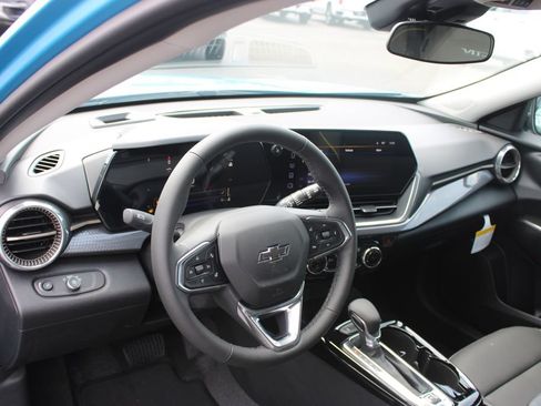New 2026 Chevrolet Trax ACTIV w/ Driver Confidence Package FWD image 23
