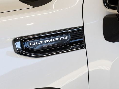 Used 2023 GMC Sierra 1500 Denali Ultimate AWD/4WD image 11