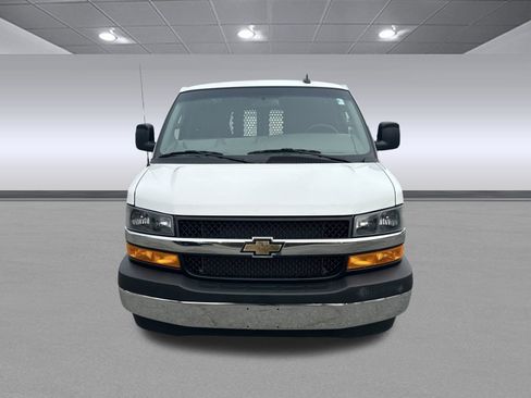 Used 2024 Chevrolet Express 2500 w/ Driver Convenience Package image 8