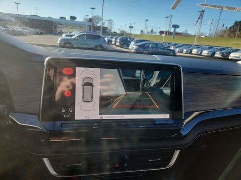 New 2026 Volkswagen Atlas SEL image 17