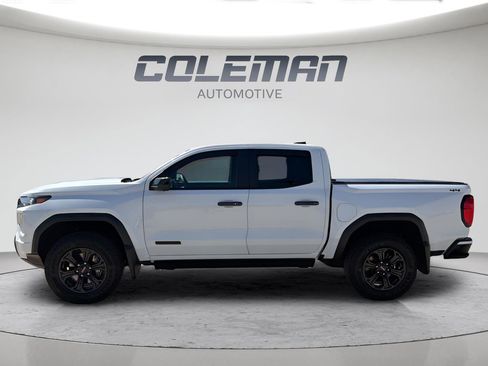 Used 2025 GMC Canyon Elevation w/ Convenience Package AWD/4WD image 2