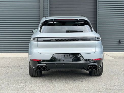 New 2026 Porsche Cayenne GTS image 21
