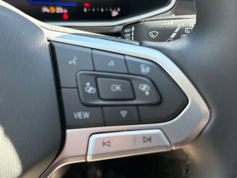 New 2026 Volkswagen Taos SE AWD/4WD image 19