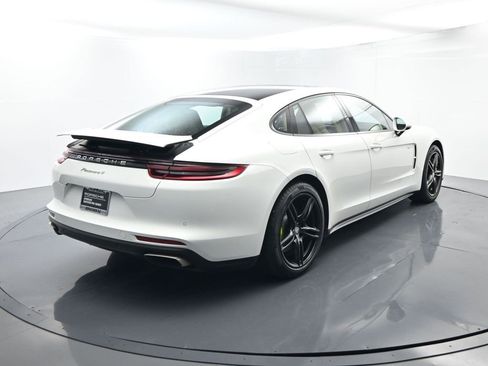 Used 2018 Porsche Panamera 4 image 14