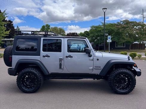 Used 2015 Jeep Wrangler Unlimited Sport w/ Quick Order Package 24S AWD/4WD image 4