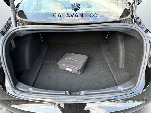 Used 2021 Tesla Model 3 Standard Range Plus image 5