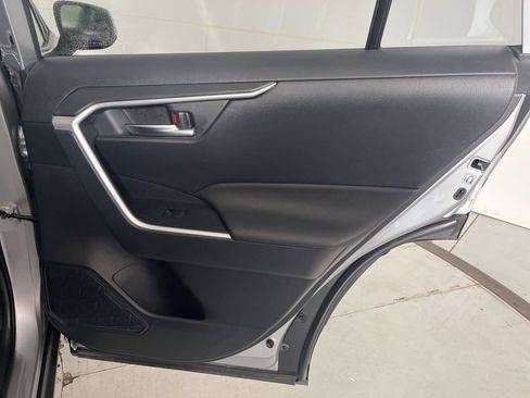 Used 2019 Toyota RAV4 XLE w/ Convenience Package AWD/4WD image 29