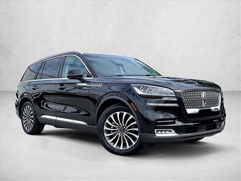 Used 2020 Lincoln Aviator Reserve w/ Equipment Group 201A image 12