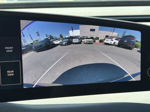 Used 2024 Lucid Air Touring image 12