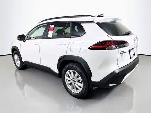 New 2026 Toyota Corolla Cross LE image 5