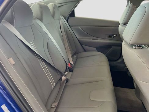 Used 2024 Hyundai Elantra SEL FWD image 27