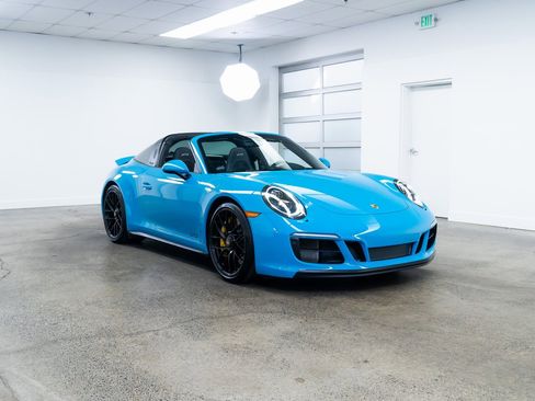 Used 2017 Porsche 911 Targa 4 GTS image 20